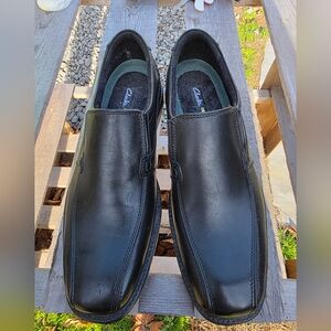 Clarks Men's Black Leather Loafers Size 9
